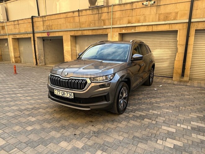 Skoda Kodiaq 2023, 56,000 km - 2.0 л - Bakı