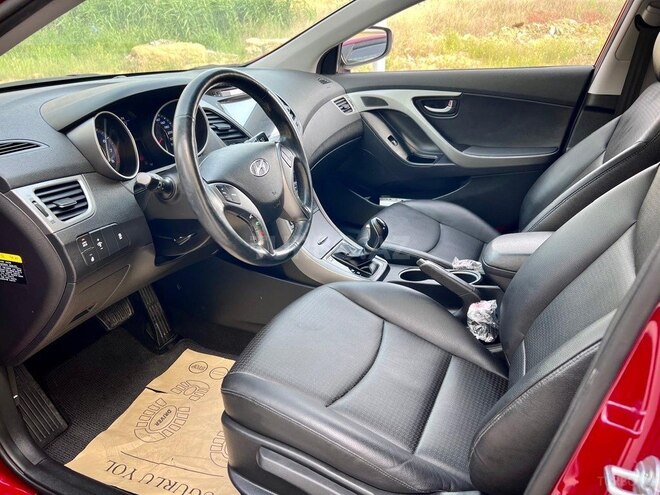 Hyundai Avante 2015, 74,000 km - 1.6 л - Bakı