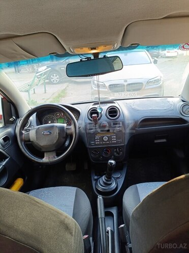 Ford Fiesta 2006, 214,000 km - 1.4 л - Bakı