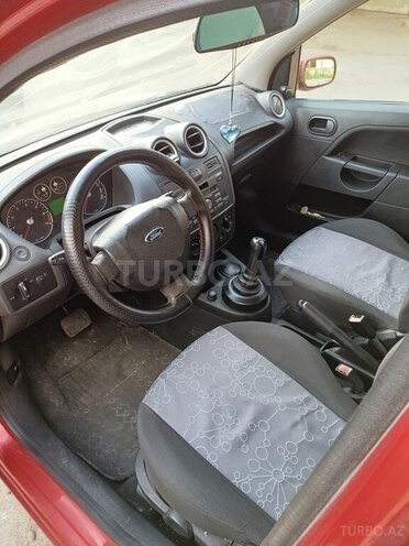 Ford Fiesta 2006, 214,000 km - 1.4 л - Bakı
