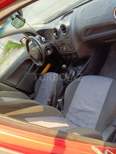 Ford Fiesta 2006, 214,000 km - 1.4 л - Bakı