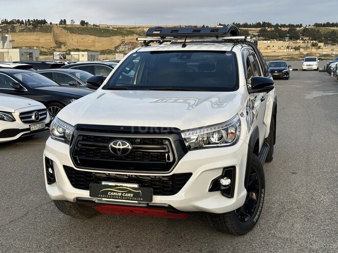 Toyota Hilux 2019, 96,000 km - 2.4 л - Bakı