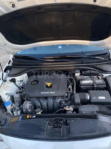 Hyundai Elantra 2015, 164,153 km - 2.0 л - Bakı