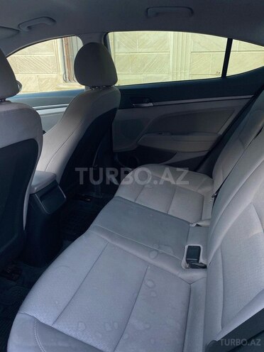 Hyundai Elantra 2015, 164,153 km - 2.0 л - Bakı