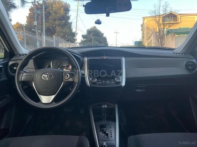 Toyota Corolla Fielder 2018, 175,000 km - 1.5 л - Bakı