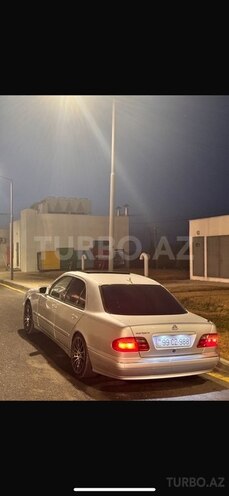 Mercedes E 270 2001, 368,000 km - 2.7 l - Ağcabədi