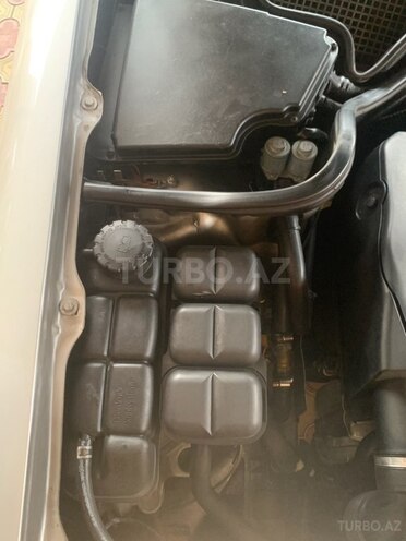 Mercedes E 270 2001, 368,000 km - 2.7 l - Ağcabədi