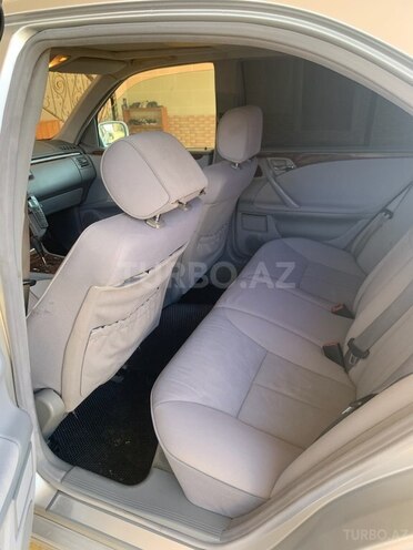 Mercedes E 270 2001, 368,000 km - 2.7 l - Ağcabədi