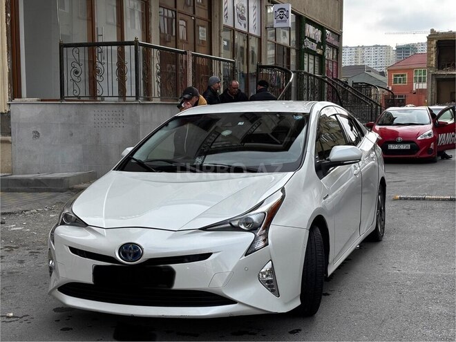 Toyota Prius 2016, 255,000 km - 1.8 l - Bakı