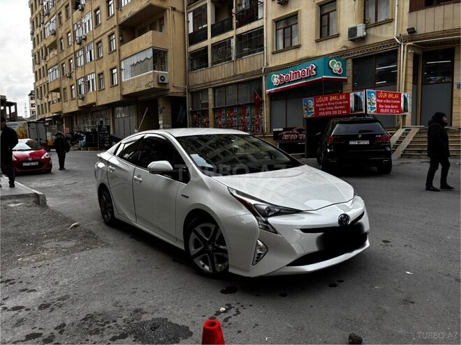 Toyota Prius 2016, 255,000 km - 1.8 l - Bakı