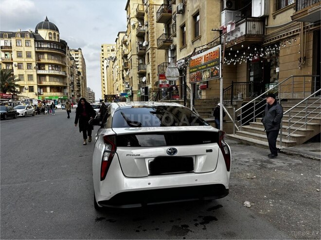 Toyota Prius 2016, 255,000 km - 1.8 l - Bakı