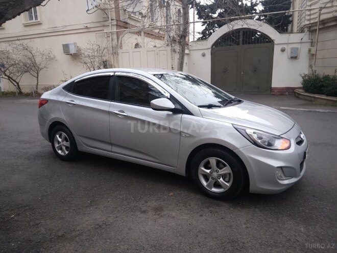 Hyundai Accent 2013, 183,000 km - 1.6 l - Bakı