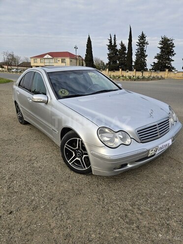 Mercedes C 220 d 2001, 285,680 km - 2.2 л - Lənkəran