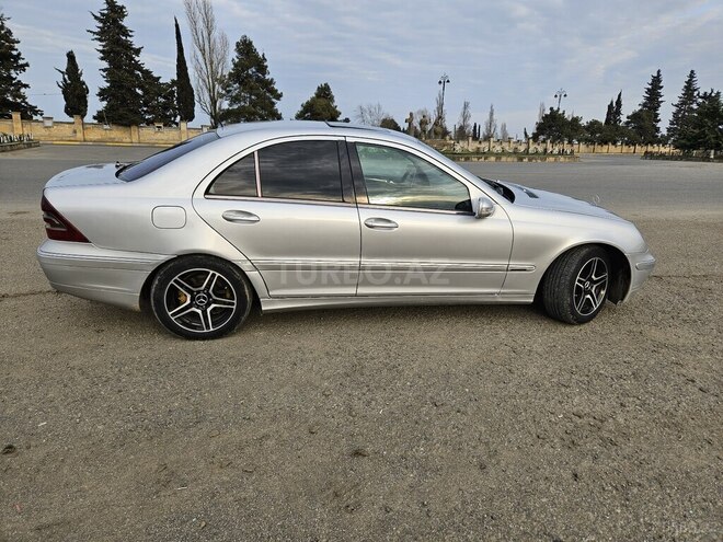 Mercedes C 220 d 2001, 285,680 km - 2.2 л - Lənkəran