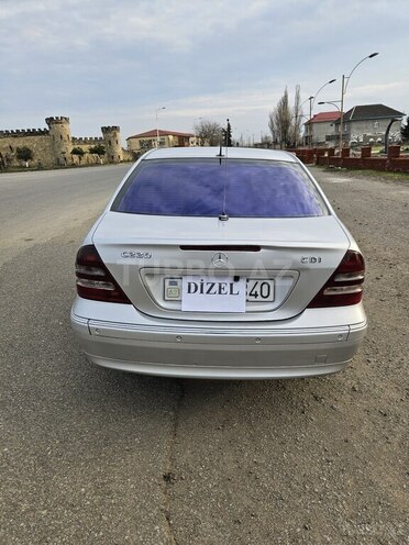 Mercedes C 220 d 2001, 285,680 km - 2.2 л - Lənkəran