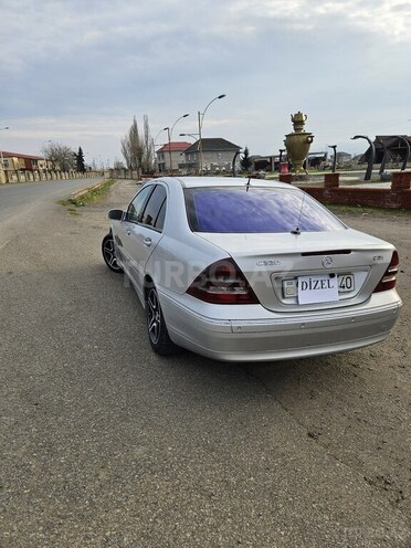 Mercedes C 220 d 2001, 285,680 km - 2.2 л - Lənkəran