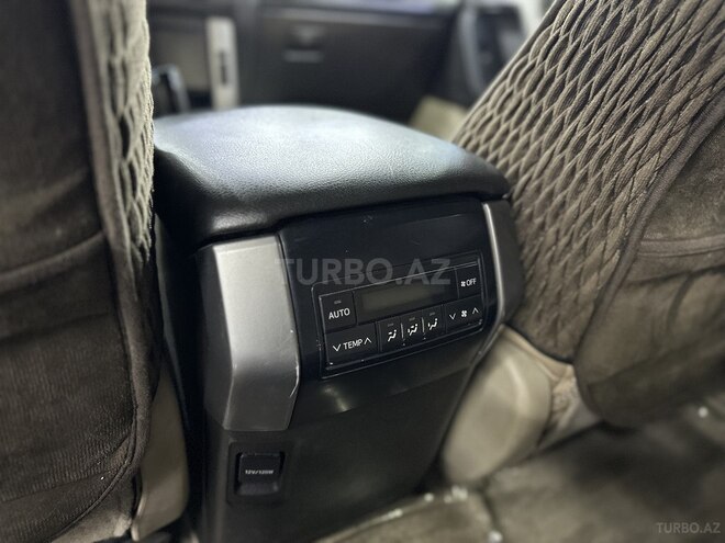 Toyota Land Cruiser Prado 2010, 289,000 km - 2.7 л - Sumqayıt