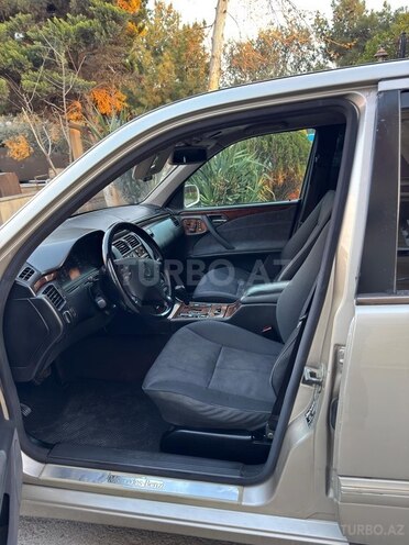 Mercedes E 220 d 2001, 521,694 km - 2.2 l - Sumqayıt