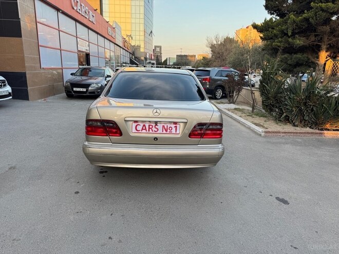 Mercedes E 220 d 2001, 521,694 km - 2.2 l - Sumqayıt