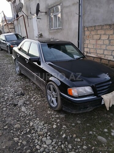 Mercedes C 280 1994, 285,448 km - 2.8 l - Qusar