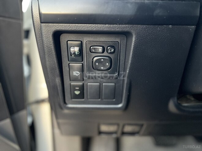 Toyota Land Cruiser Prado 2013, 260,040 km - 2.7 л - Bakı