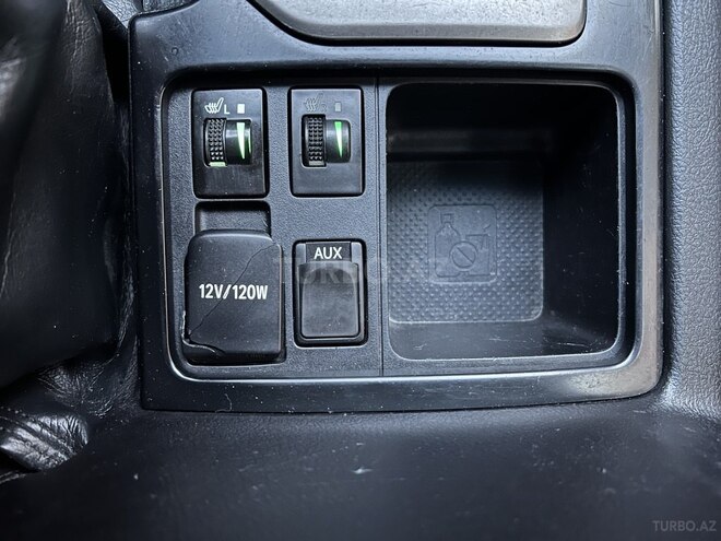 Toyota Land Cruiser Prado 2013, 260,040 km - 2.7 л - Bakı