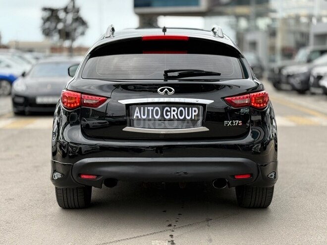 Infiniti FX37-6