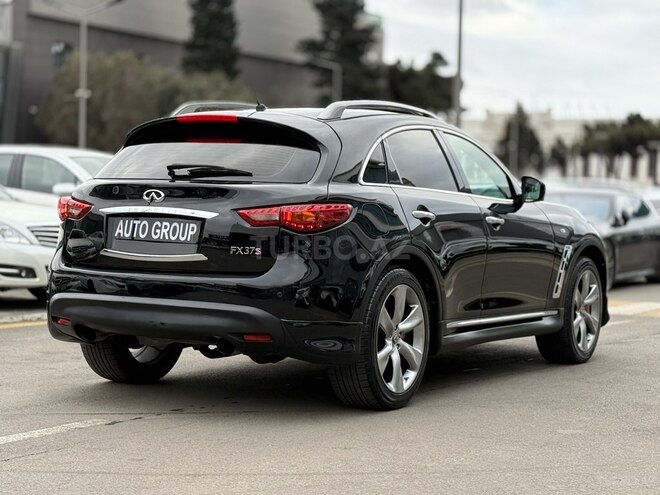 Infiniti FX37-10