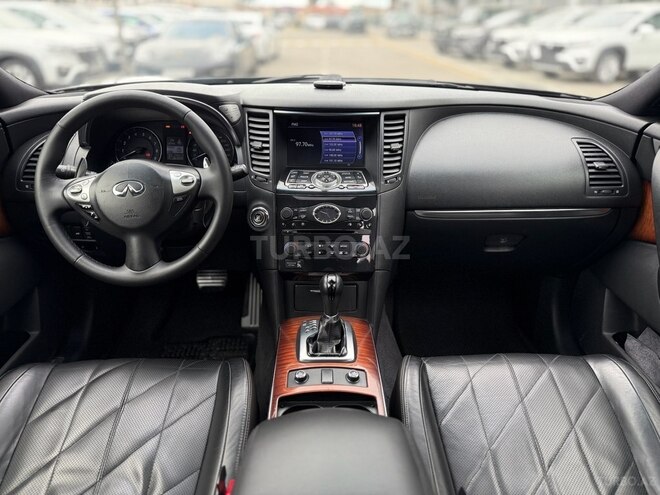 Infiniti FX37-19
