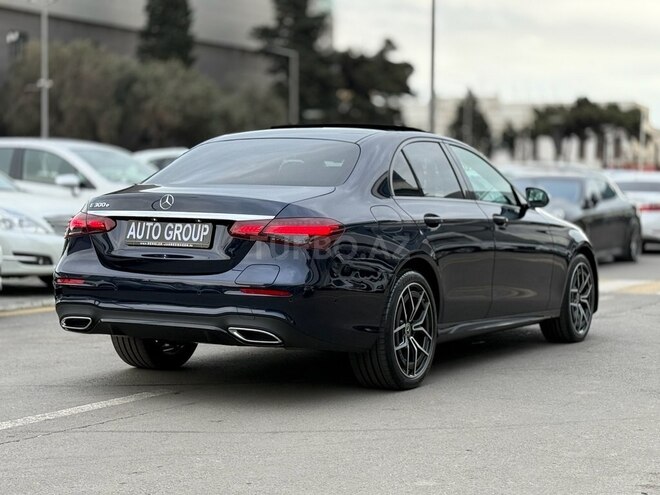 Mercedes E 300 e-10