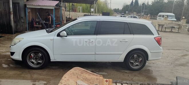 Opel Astra 2008, 24,500 km - 1.3 l - Qazax