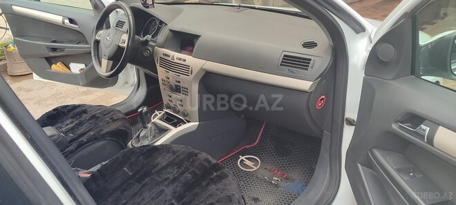 Opel Astra 2008, 24,500 km - 1.3 l - Qazax