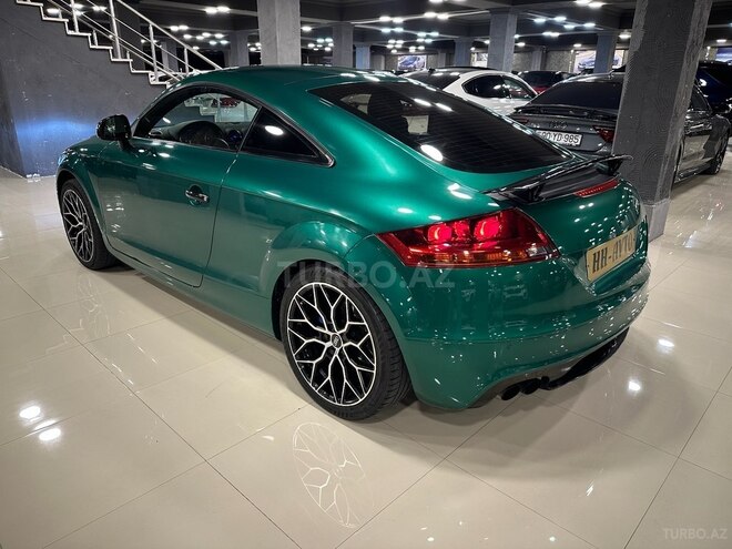 Audi TT-9
