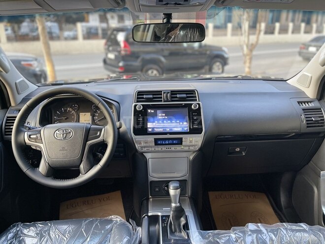 Toyota Land Cruiser Prado 2019, 68,000 km - 2.7 l - Bakı