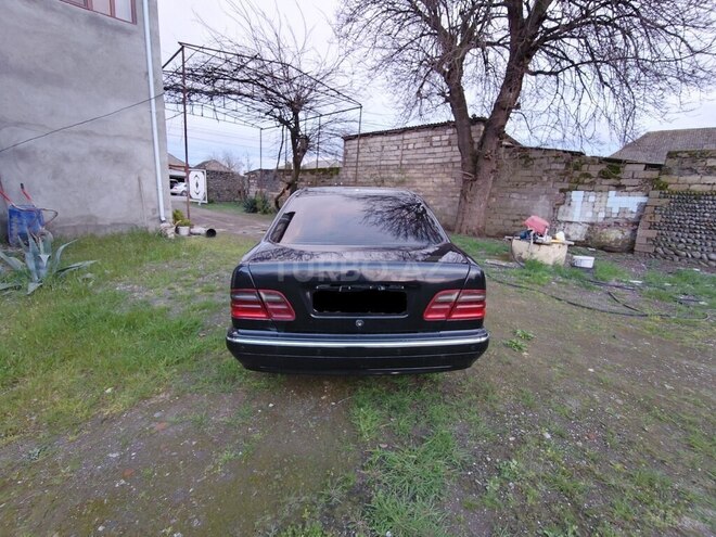 Mercedes C 220 d 1999, 650,007 km - 2.2 л - Sumqayıt