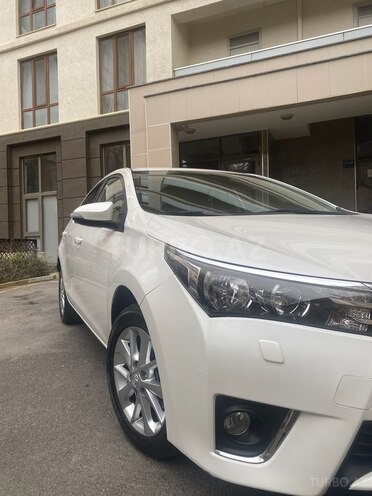 Toyota Corolla 2014, 140,000 km - 1.6 l - Bakı