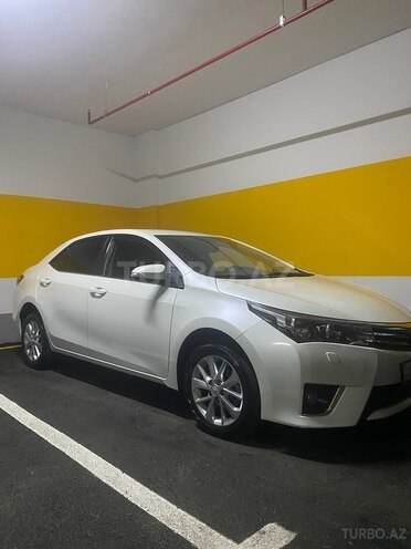 Toyota Corolla 2014, 140,000 km - 1.6 l - Bakı