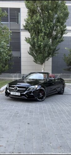 Mercedes C 300 4MATIC 2017, 85,000 km - 2.0 л - Bakı