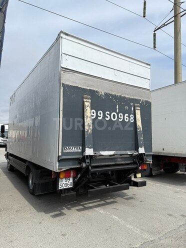 Mercedes Atego 818-12