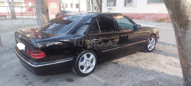 Mercedes E 220 d 2000, 363,000 km - 2.2 l - Mingəçevir