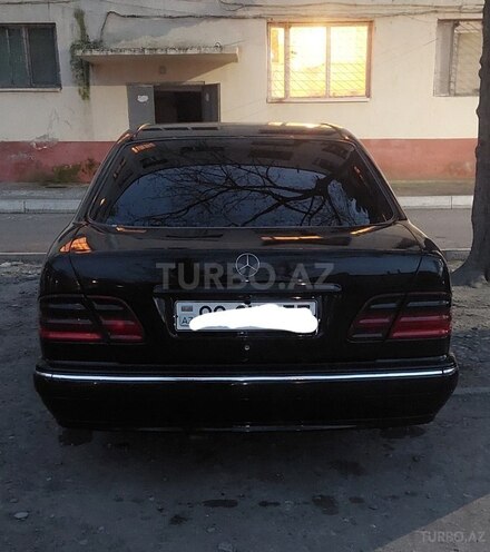 Mercedes E 220 d 2000, 363,000 km - 2.2 l - Mingəçevir