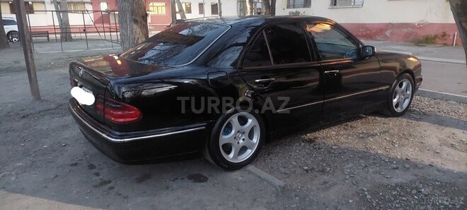 Mercedes E 220 d 2000, 363,000 km - 2.2 l - Mingəçevir