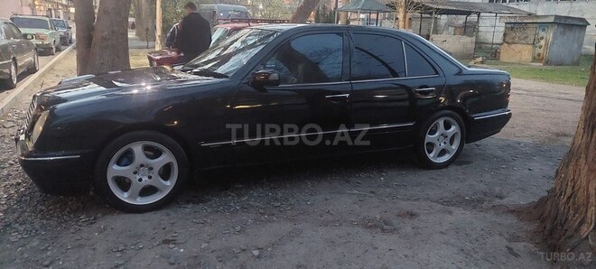 Mercedes E 220 d 2000, 363,000 km - 2.2 l - Mingəçevir