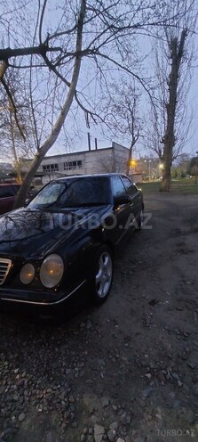 Mercedes E 220 d 2000, 363,000 km - 2.2 l - Mingəçevir