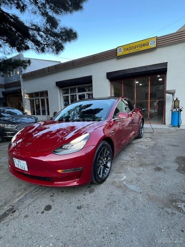 Tesla Model 3 2018, 252,732 km - 0.0 л - Bakı