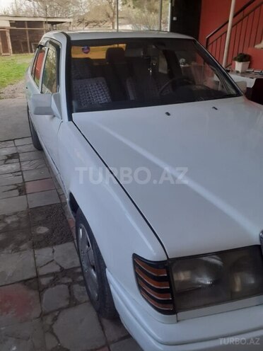 Mercedes E 230 1988, 100,000 km - 2.3 л - Bakı
