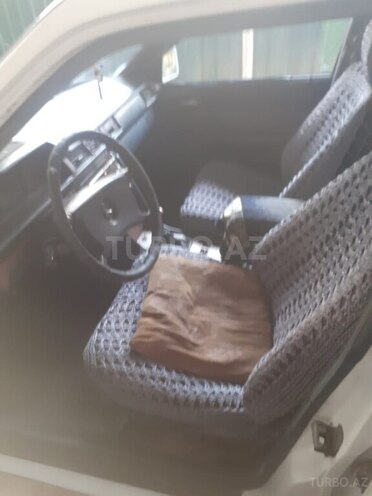 Mercedes E 230 1988, 100,000 km - 2.3 л - Bakı