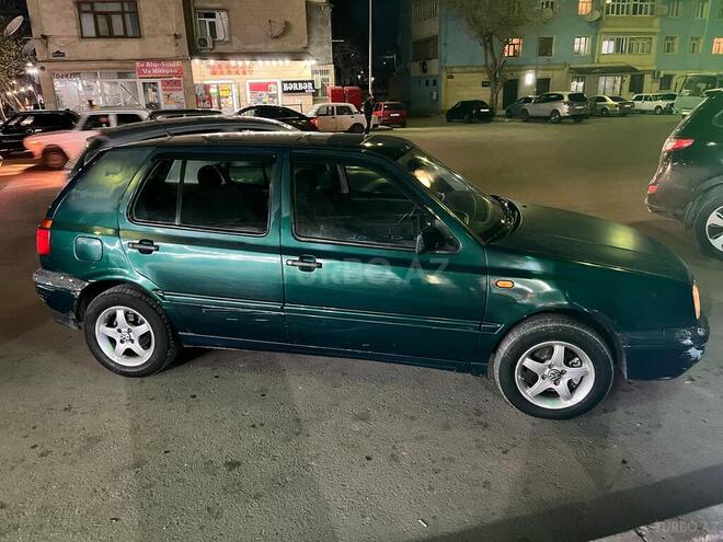 Volkswagen Golf 1996, 200,000 km - 2.0 l - Gəncə