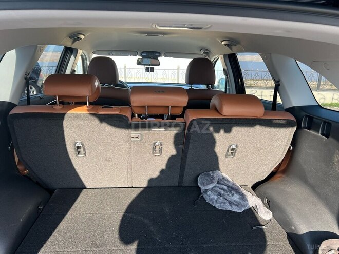 Kia Sorento-13