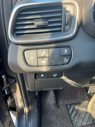 Kia Sorento-16